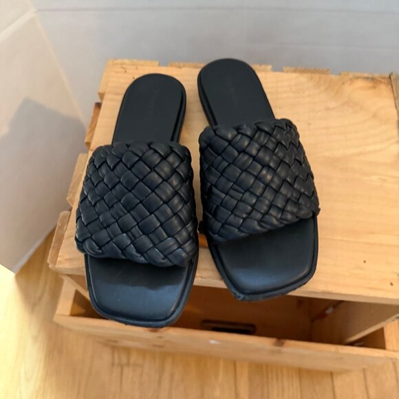 Vince Size 6.5 Black Rumi Woven Leather Slip On Comfort Flats Slide Sandals - Picture 15 of 16